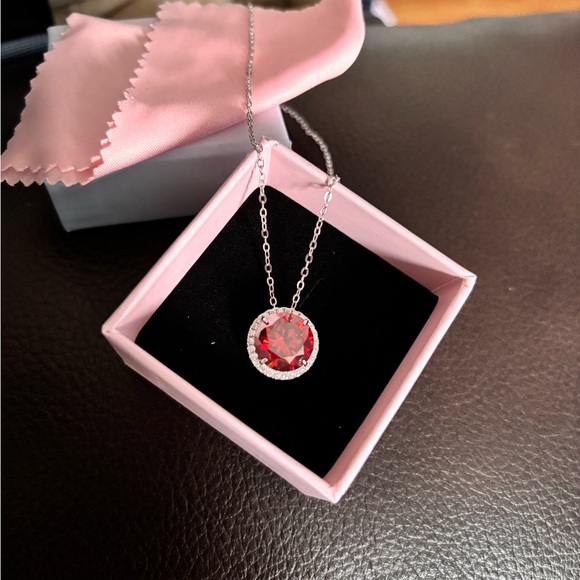 Mossainite Red Diamond - Picture 6 of 8